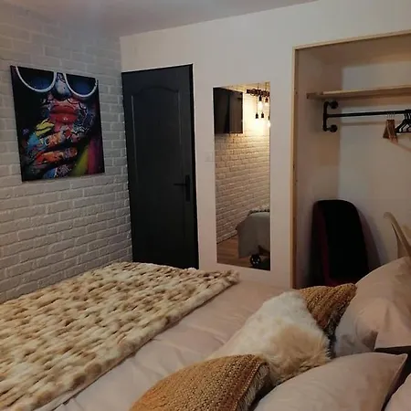 Maison Deco Pop Et Chaleureuse Avec Spa, Sauna *