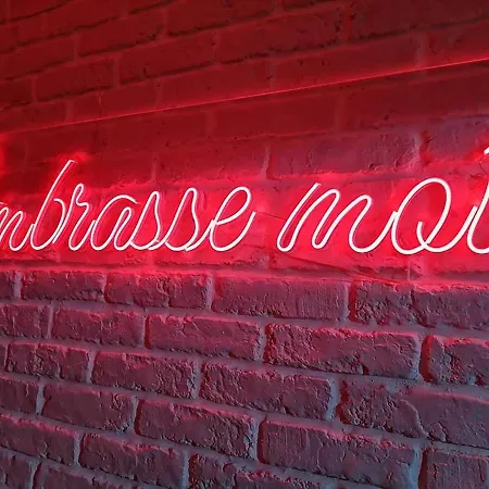Maison Dco Pop Et Chaleureuse Avec Spa, Sauna بيت للعطل