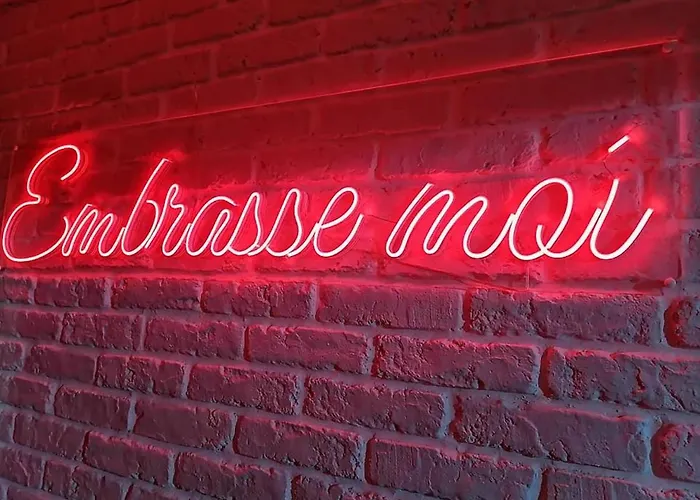 Maison Dco Pop Et Chaleureuse Avec Spa, Sauna Tatil Evi