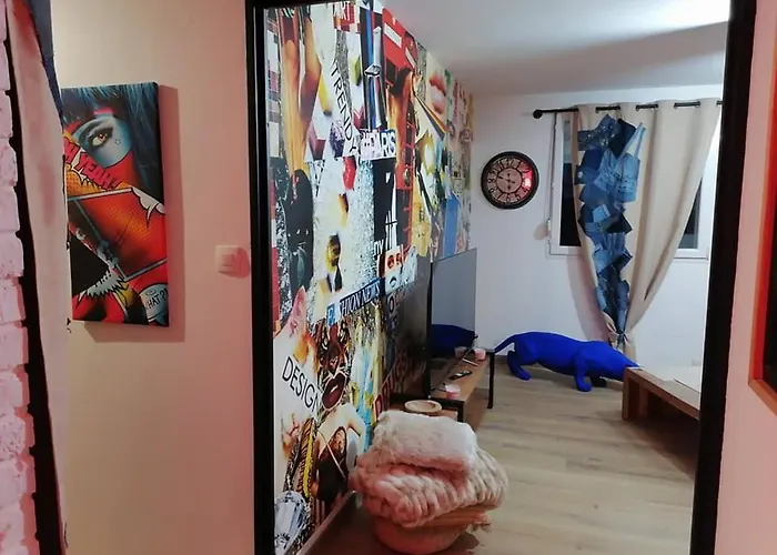 Tatil Evi Maison Dco Pop Et Chaleureuse Avec Spa, Sauna *
